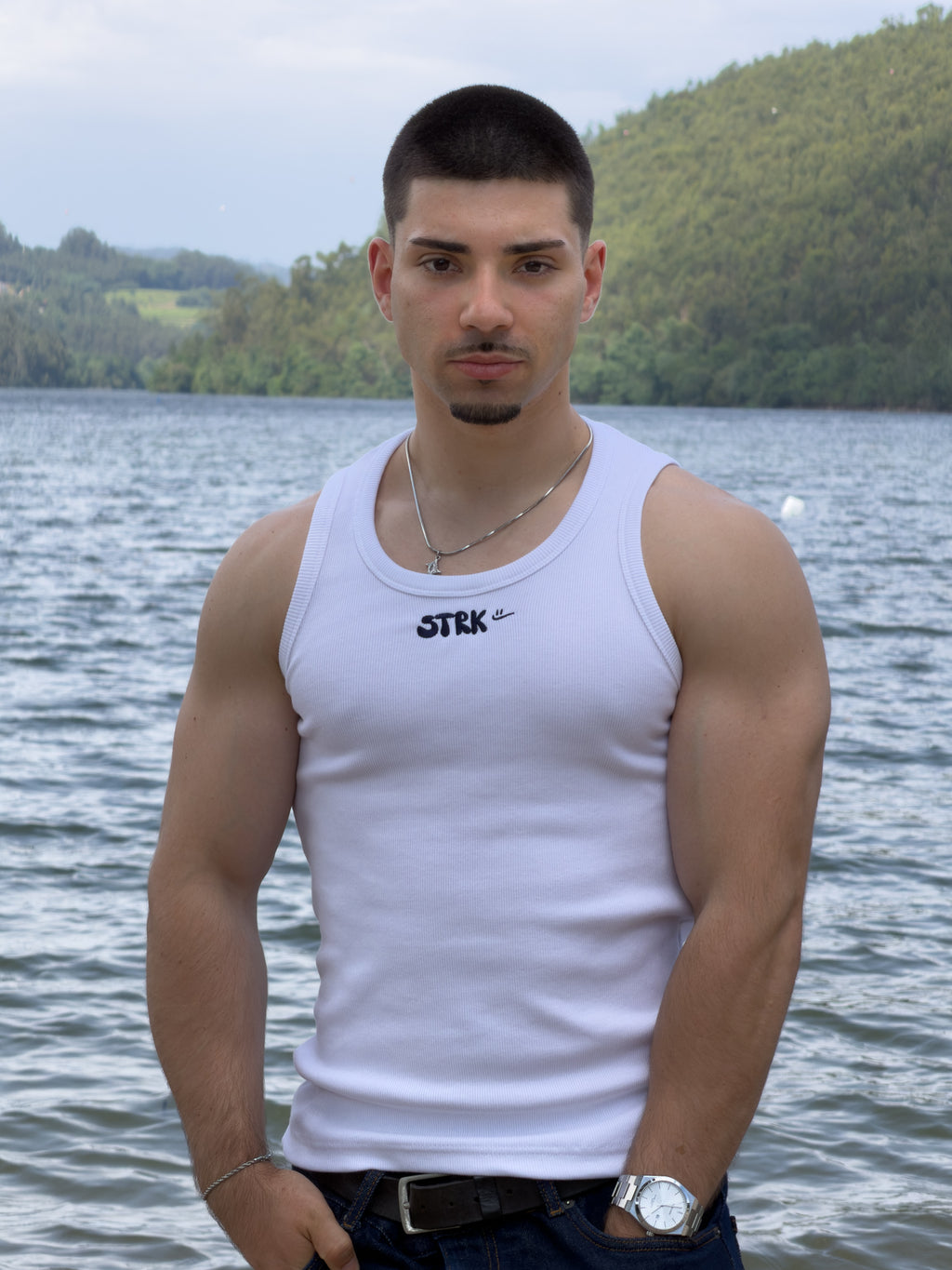 Essencial Tank